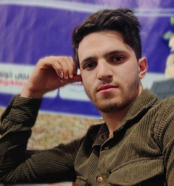 عکس علیرضا عبادی - طراح وب و برنامه‌نویس